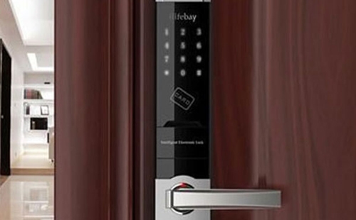 云霄24小时上门开锁公司