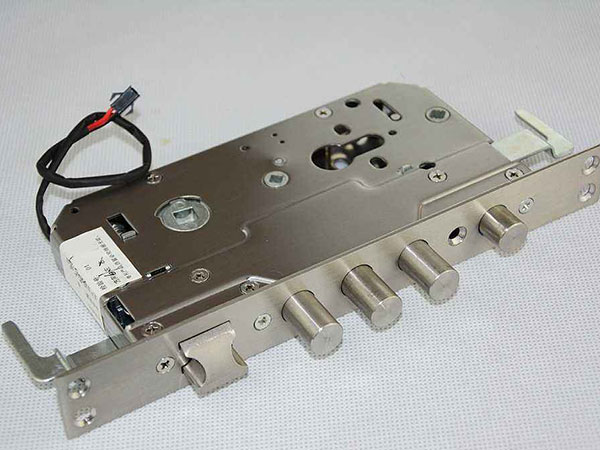 云霄24小时上门开锁公司