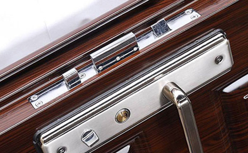 云霄24小时上门开锁公司